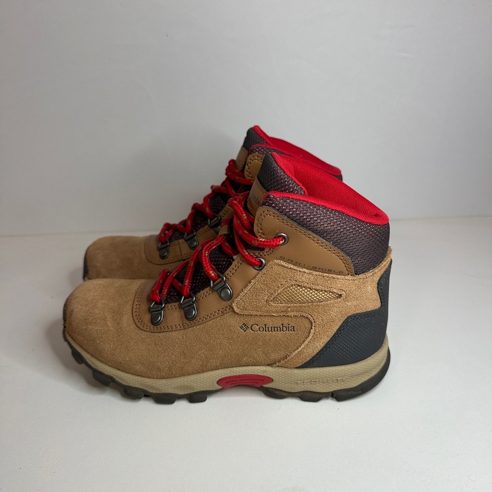 Columbia Kids' Brown and Red Boots